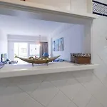 Club Atlantis 78 - One Bed Διαμέρισμα *