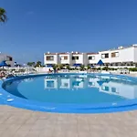 Club Atlantis 78 - One Bed Διαμέρισμα *