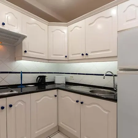 Club Atlantis 78 - One Bed Apartment Costa Adeje (Tenerife)